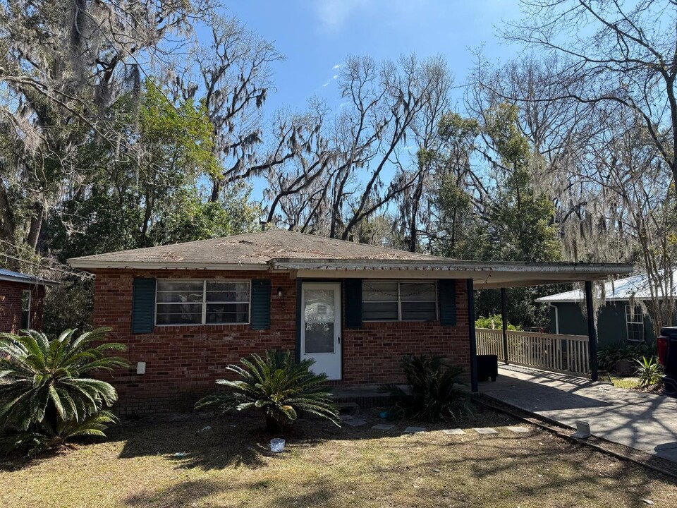 1415 Connecticut St in Tallahassee, FL - Building Photo