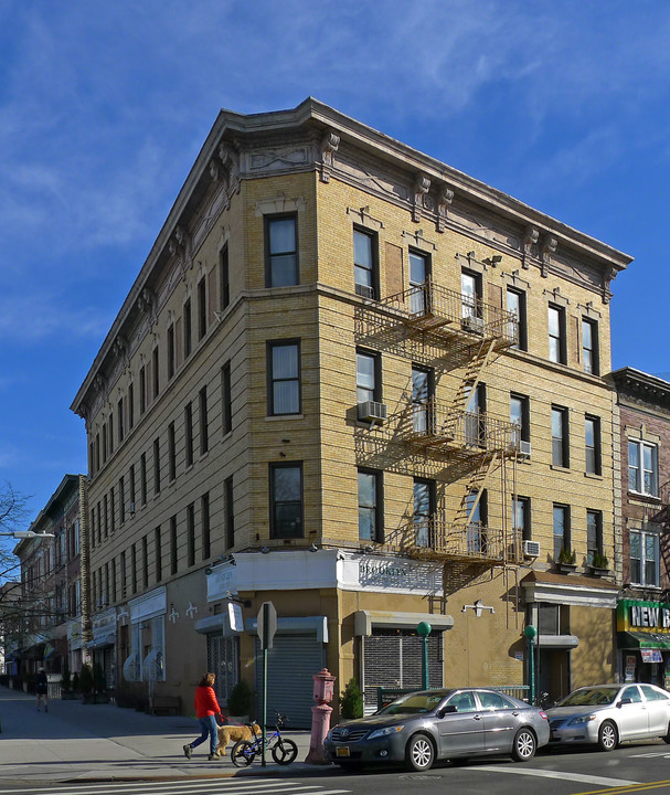 1293 Prospect Ave in Brooklyn, NY - Building Photo