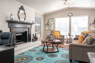 North Bend Living in Houston, TX - Foto de edificio - Interior Photo
