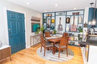 5700 Etiwanda Ave, Unit 277 in Tarzana, CA - Foto de edificio - Building Photo