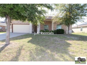 2304 Mike Dr in Copperas Cove, TX - Building Photo - Building Photo