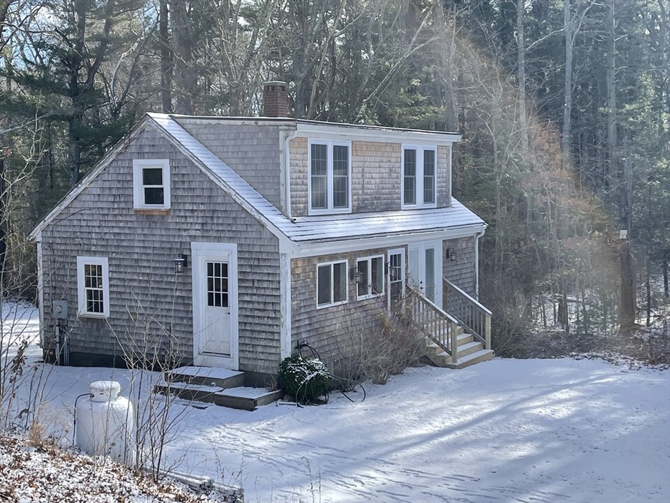 25 Sprague Farm Ln in Duxbury, MA - Building Photo