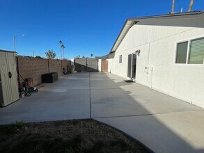 5841 W Angela Dr in Glendale, AZ - Building Photo - Building Photo