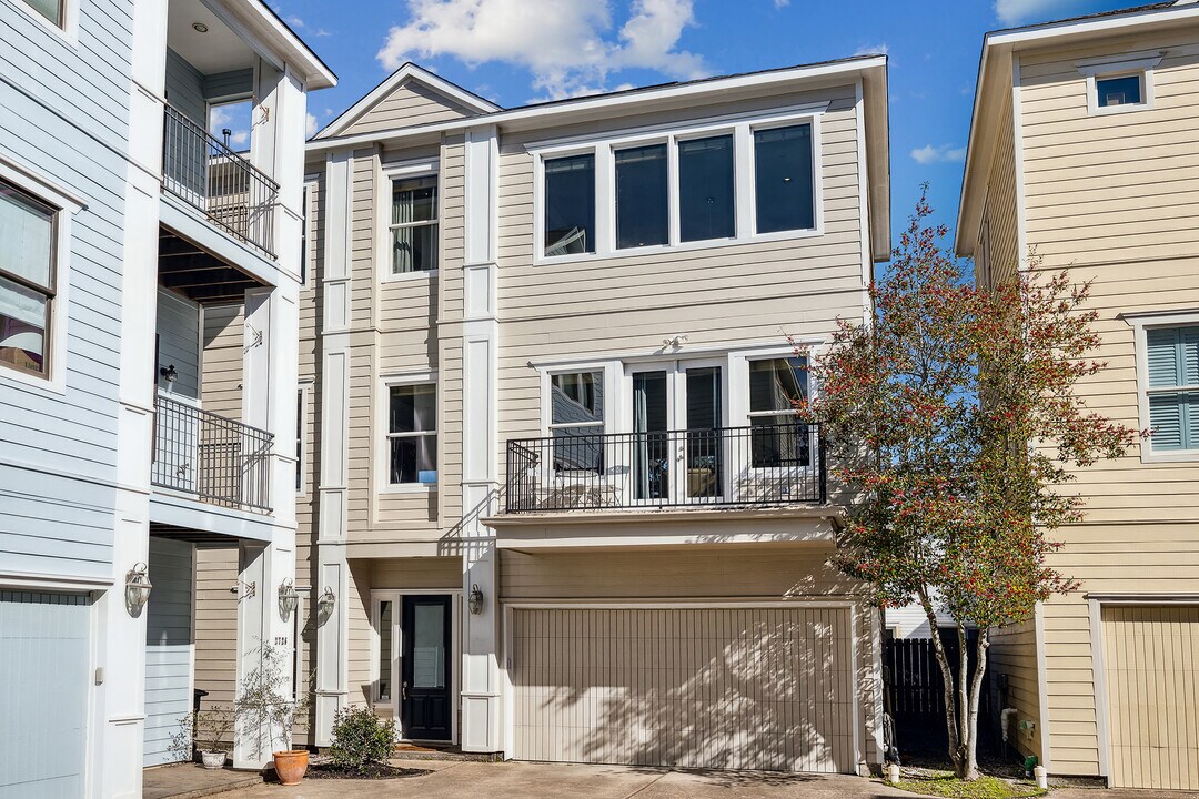2724 Beauchamp St in Houston, TX - Building Photo