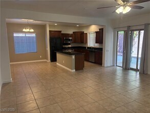 10858 La Florentina Ave in Las Vegas, NV - Building Photo - Building Photo