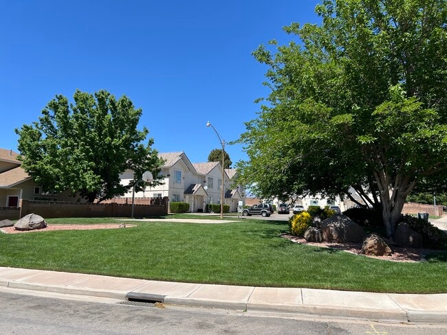 126 S 850 W, Unit #7 in Hurricane, UT - Building Photo - Building Photo