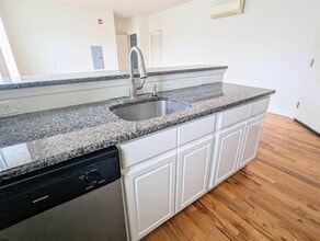 2 S Oakland Ave in Ventnor City, NJ - Building Photo - Building Photo
