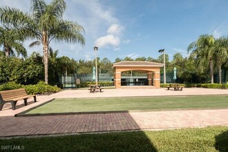 1810 Florida Club Cir in Naples, FL - Building Photo - Building Photo