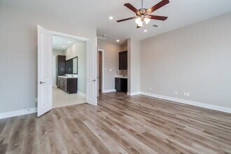 1810 Winter St in Houston, TX - Building Photo - Building Photo