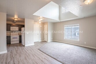 1906 N Geneva Rd in Provo, UT - Building Photo - Building Photo