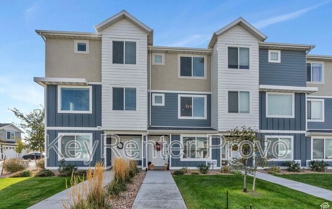 property at 1116 E Yard Row