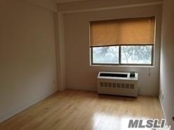 143-20 Hoover Ave-Unit -604 in Queens, NY - Foto de edificio - Building Photo