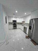 700 NW 3rd Ave in Pompano Beach, FL - Building Photo