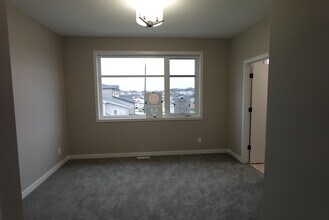 41 Firestone Dr in Winnipeg, MB - Building Photo - Building Photo