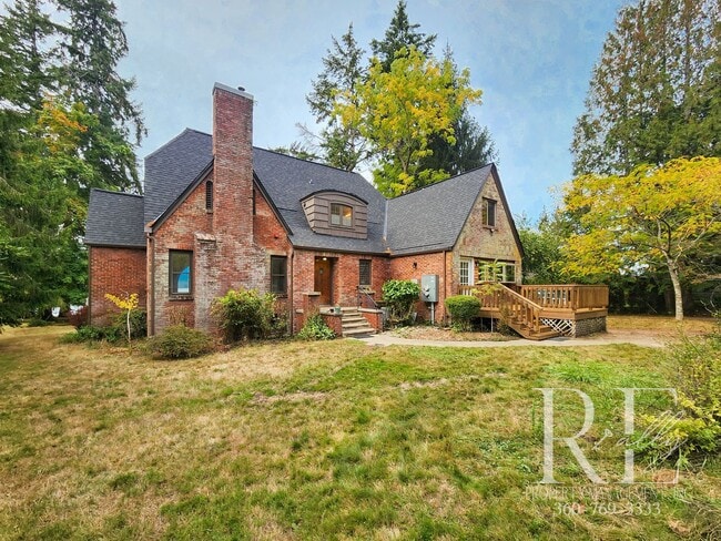 9051 Sunset Ln NW in Seabeck, WA - Building Photo - Building Photo