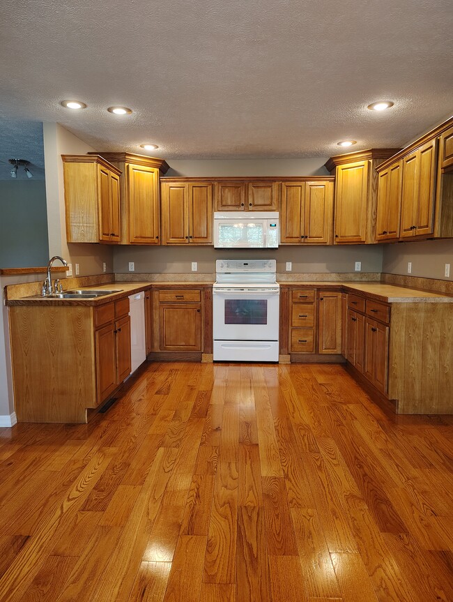 721 Becky St in Willard, MO - Building Photo - Building Photo