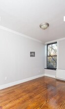 East 5th Street, Unit A in New York, NY - Foto de edificio - Building Photo