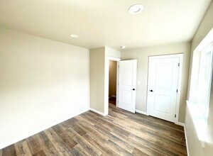 1005 Prospect St in Klamath Falls, OR - Foto de edificio - Building Photo