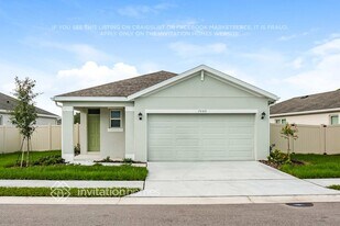 7949 Majestic Palms Ct in Venice, FL - Building Photo