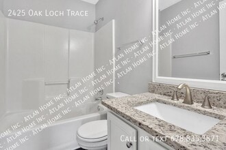 2425 Oak Loch Trace in Norcross, GA - Building Photo - Building Photo