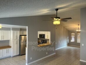 3809 Bexley Square in Reno, NV - Building Photo - Building Photo