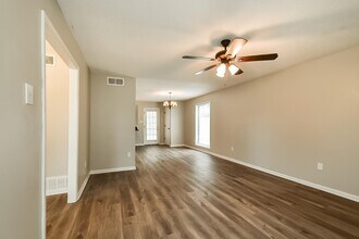 2218 Morning Vista Dr in Memphis, TN - Building Photo - Building Photo