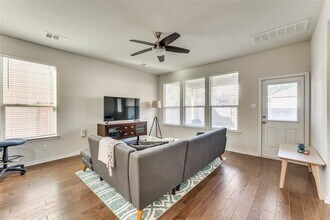 16020 McAloon Way in Austin, TX - Building Photo - Building Photo