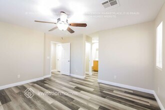 10525 Silver Cholla Ct in Las Vegas, NV - Building Photo - Building Photo