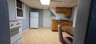 1730 S Nicollet St in Sioux City, IA - Building Photo