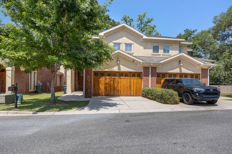 1836 Ashley Hall Way in Tallahassee, FL - Building Photo