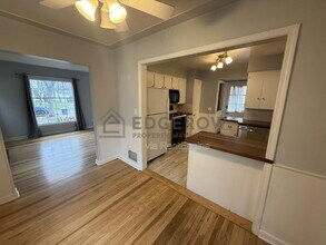 844 Reynard St SE in Grand Rapids, MI - Building Photo - Building Photo