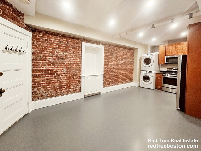 property at 36 High St