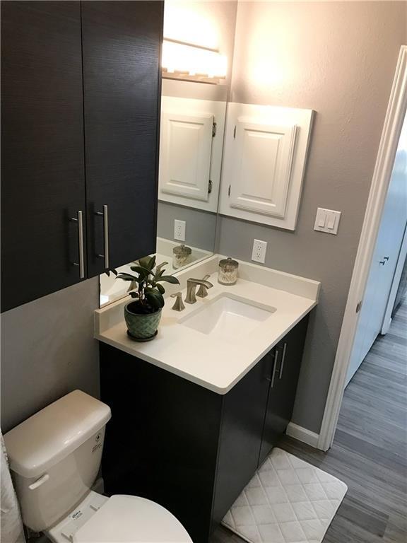 2506 Wedglea Dr in Dallas, TX - Building Photo - Building Photo