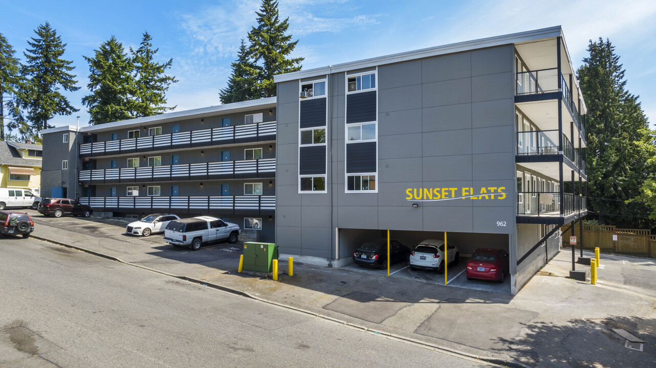 Sunset Flats in Renton, WA - Building Photo