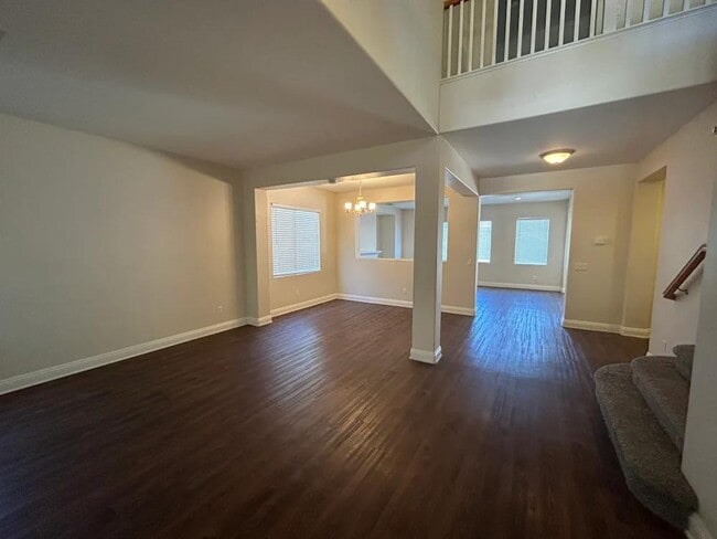 43868 Hampton St in Lancaster, CA - Foto de edificio - Building Photo