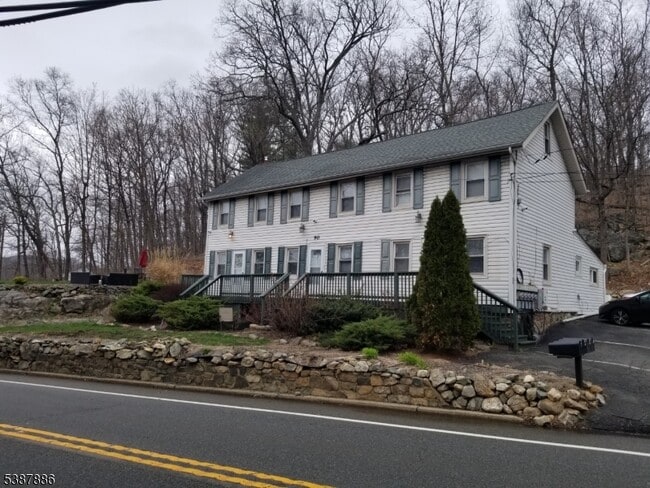 property at 90 NJ-181