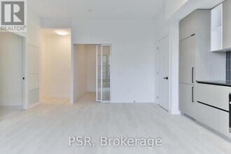 1285 Dupont St in Toronto, ON - Building Photo - Building Photo