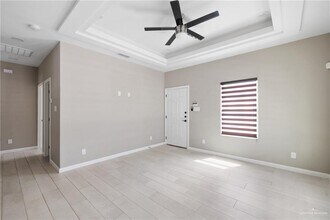 12 N Hester St in Edinburg, TX - Building Photo - Building Photo