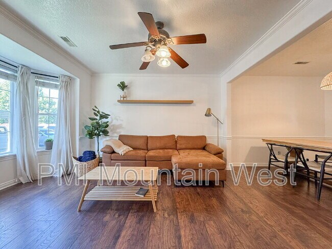 446 E Parkside Cir in American Fork, UT - Foto de edificio - Building Photo