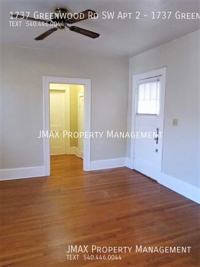 1737 Greenwood Rd SW, Unit 1737 Greenwood Rd SW Apt 2 in Roanoke, VA - Building Photo - Building Photo