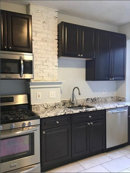 34 Shelby St, Unit #1 in Boston, MA - Building Photo