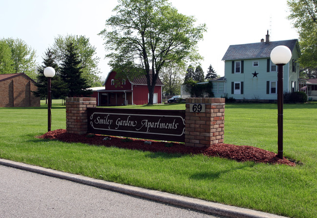 Smiley Garden Apartments in Shelby, OH - Building Photo - Building Photo