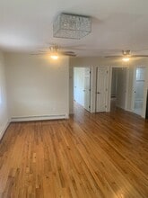 7xx E 226th St in Bronx, NY - Building Photo - Building Photo