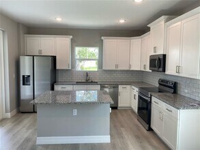 25377 Doredo Dr in Punta Gorda, FL - Building Photo - Building Photo