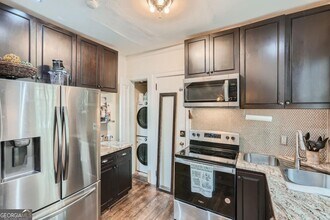 2230 Peachtree Rd NW in Atlanta, GA - Building Photo - Building Photo
