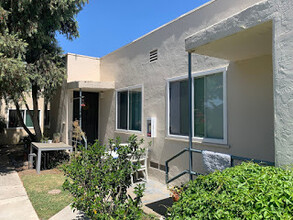 4788 W Mountain View Dr in San Diego, CA - Building Photo - Building Photo