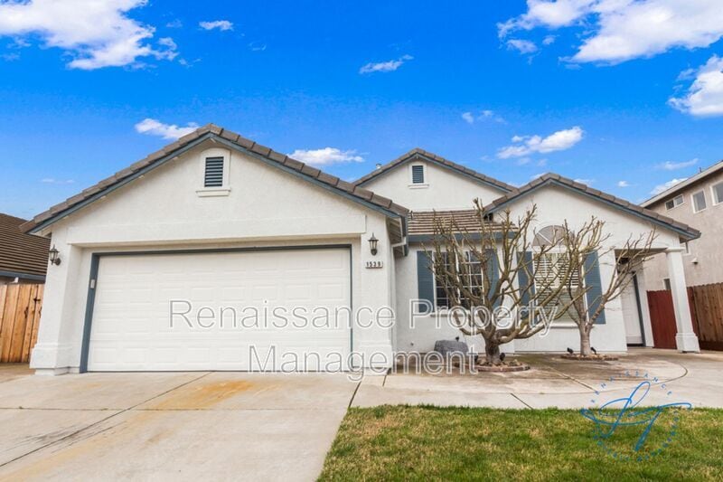 1539 Abrew Way in Manteca, CA - Building Photo