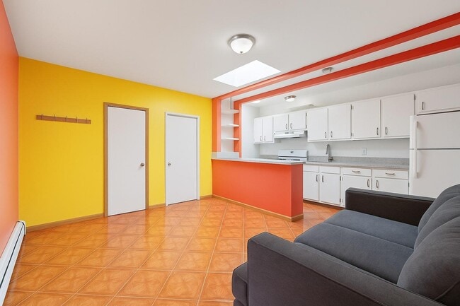 105-14 Liberty Ave in Queens, NY - Building Photo - Building Photo