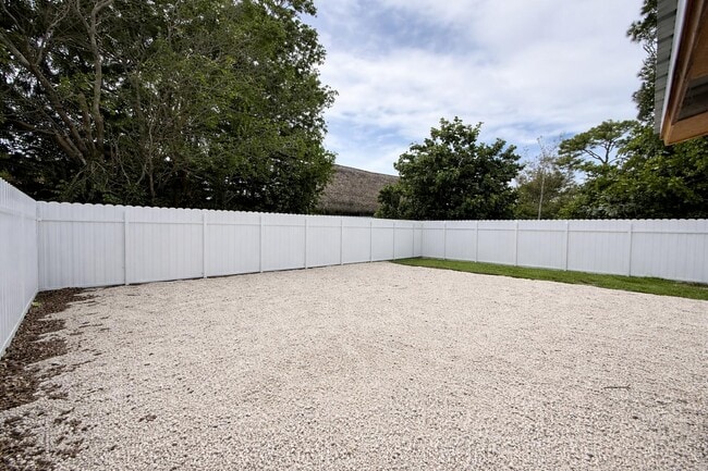 2807 Reo Ln in Palm Springs, FL - Building Photo - Building Photo