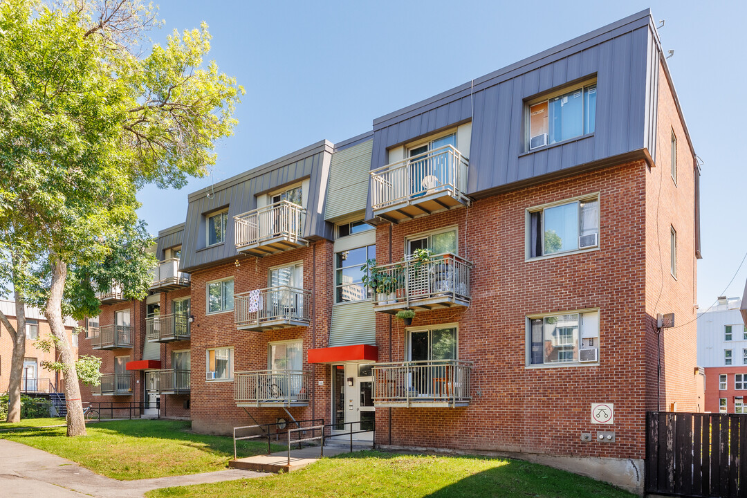 1830 Coursol Tsse in Montréal, QC - Building Photo